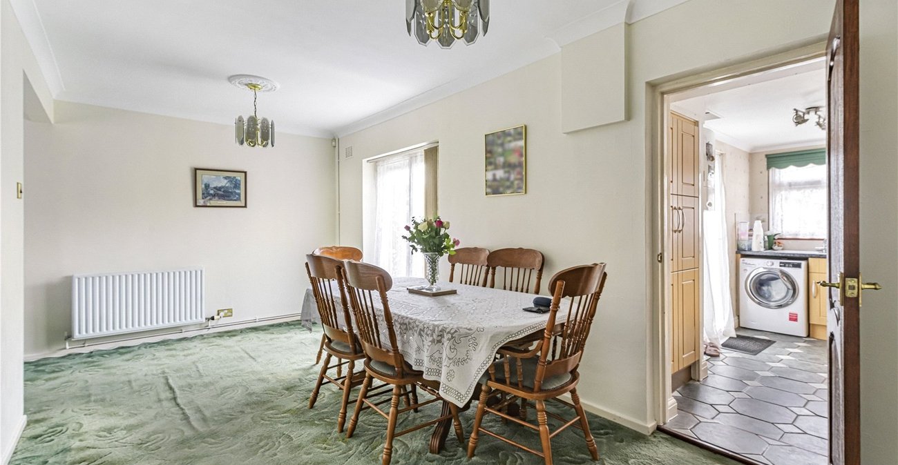 2 bedroom house for sale in Dartford | Robinson Jackson