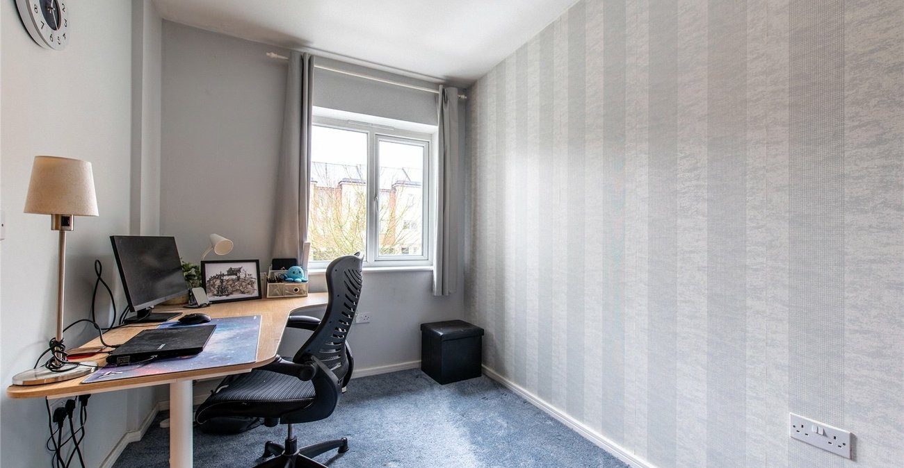 2 bedroom house for sale in Northfleet | Robinson Michael & Jackson