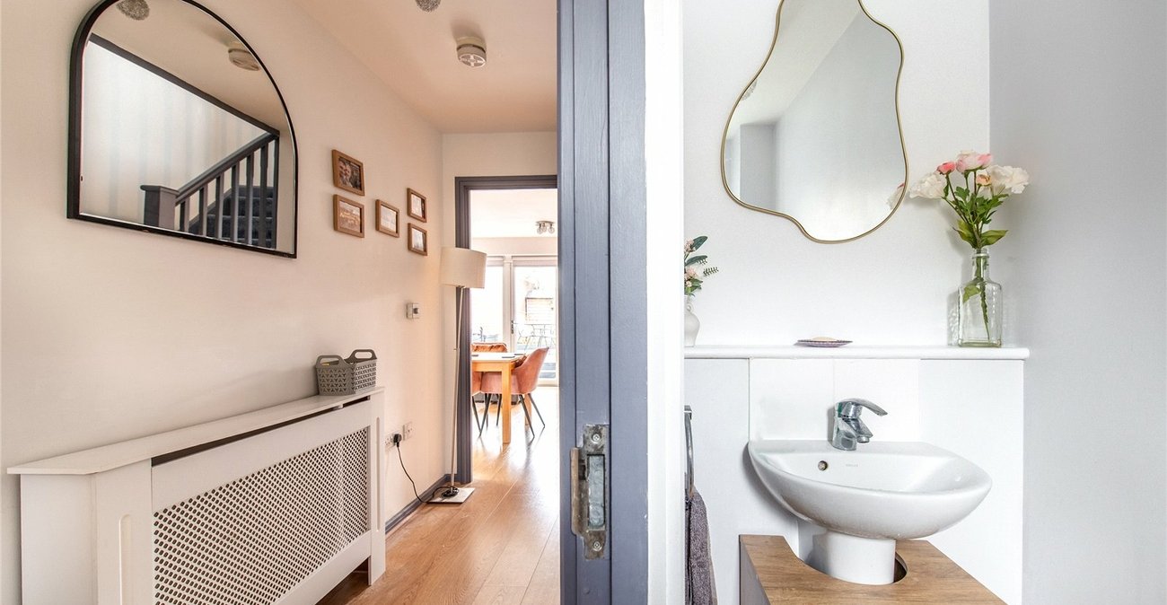 2 bedroom house for sale in Northfleet | Robinson Michael & Jackson