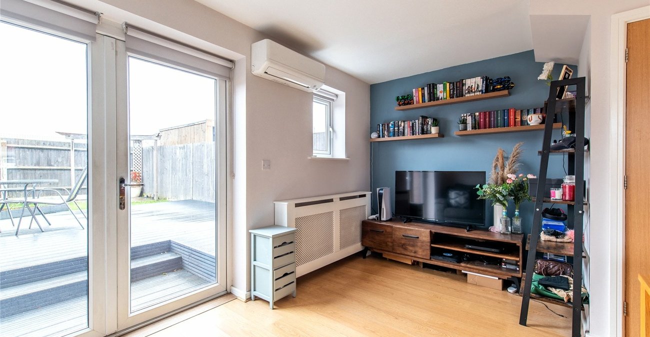 2 bedroom house for sale in Northfleet | Robinson Michael & Jackson