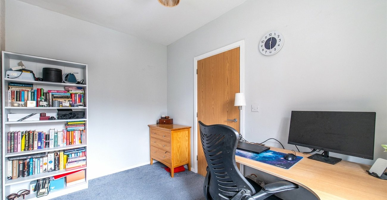 2 bedroom house for sale in Northfleet | Robinson Michael & Jackson