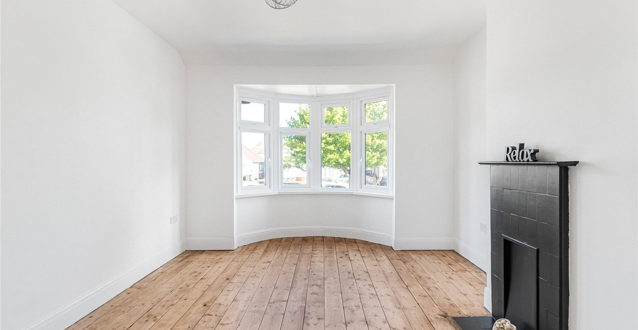 3 bedroom house for sale in Welling | Robinson Jackson
