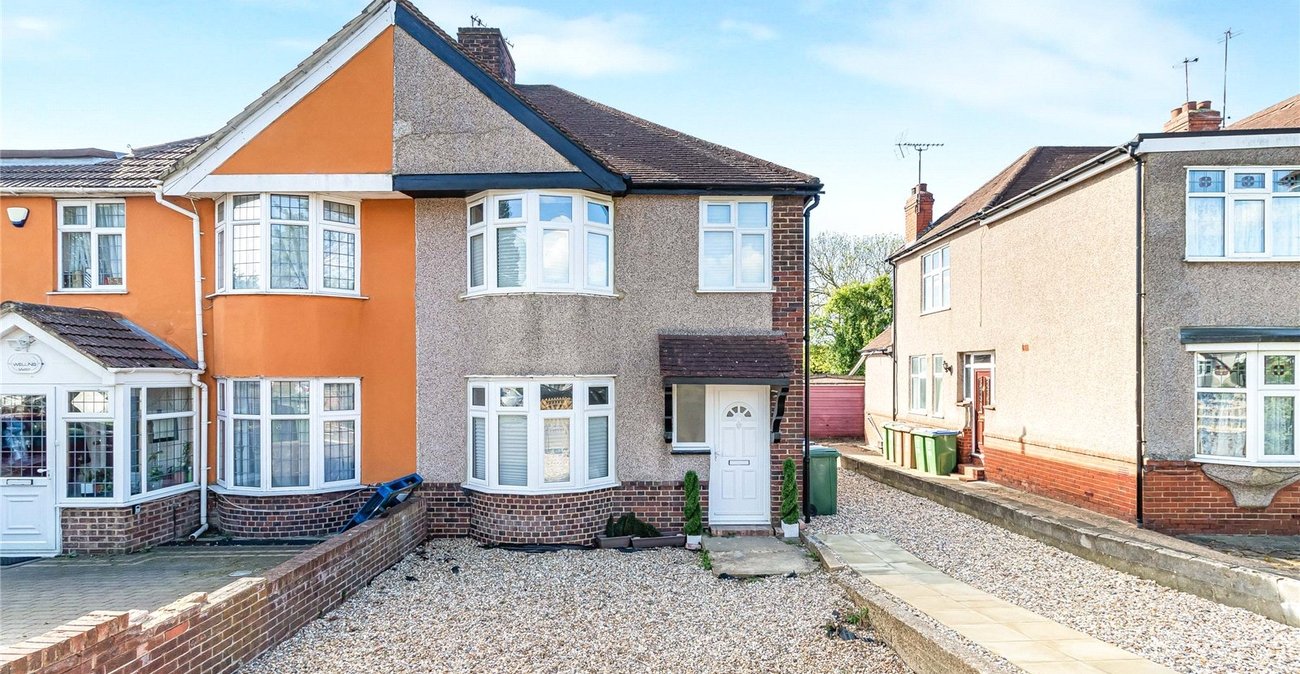 3 bedroom house for sale in Welling | Robinson Jackson