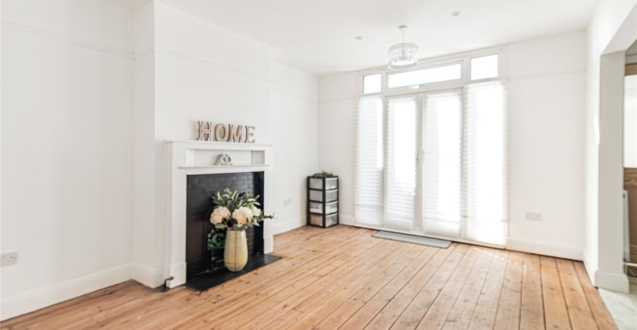 3 bedroom house for sale in Welling | Robinson Jackson