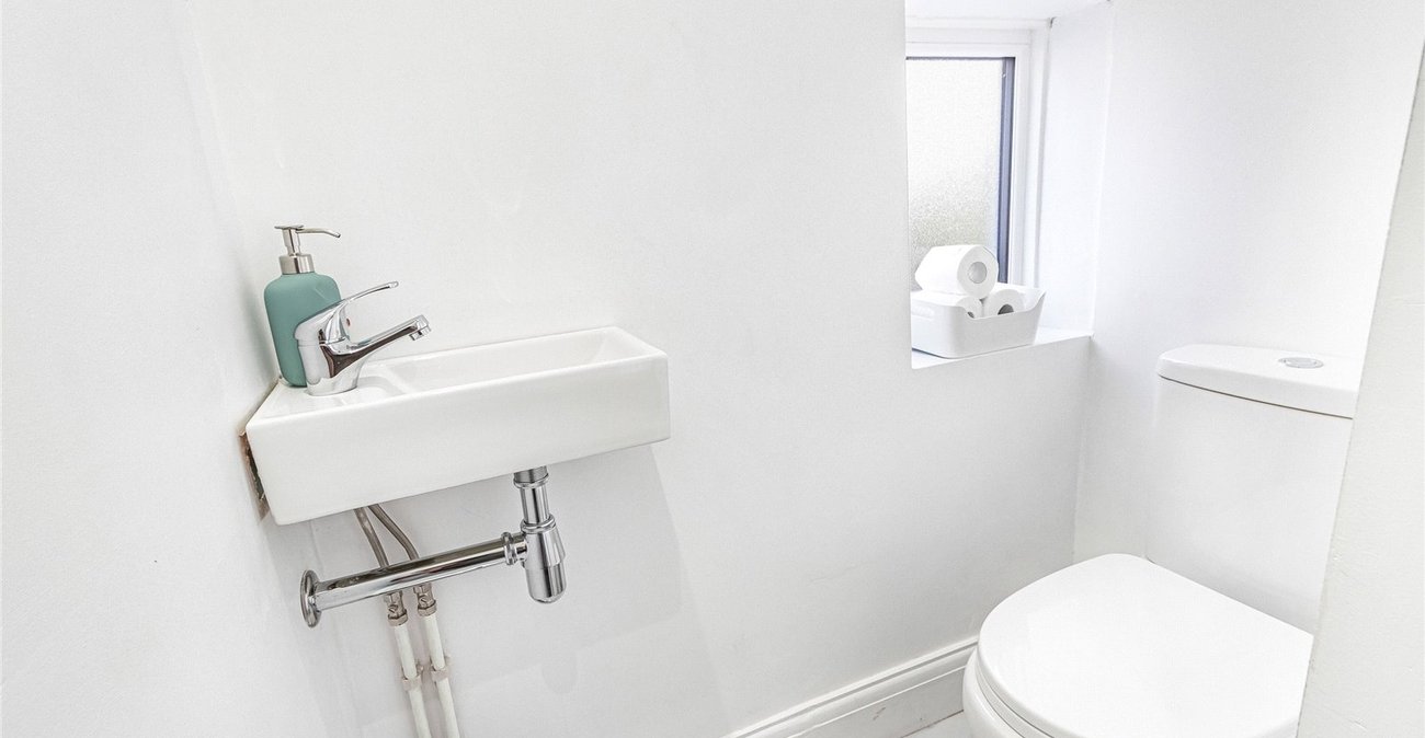 3 bedroom house for sale in Welling | Robinson Jackson