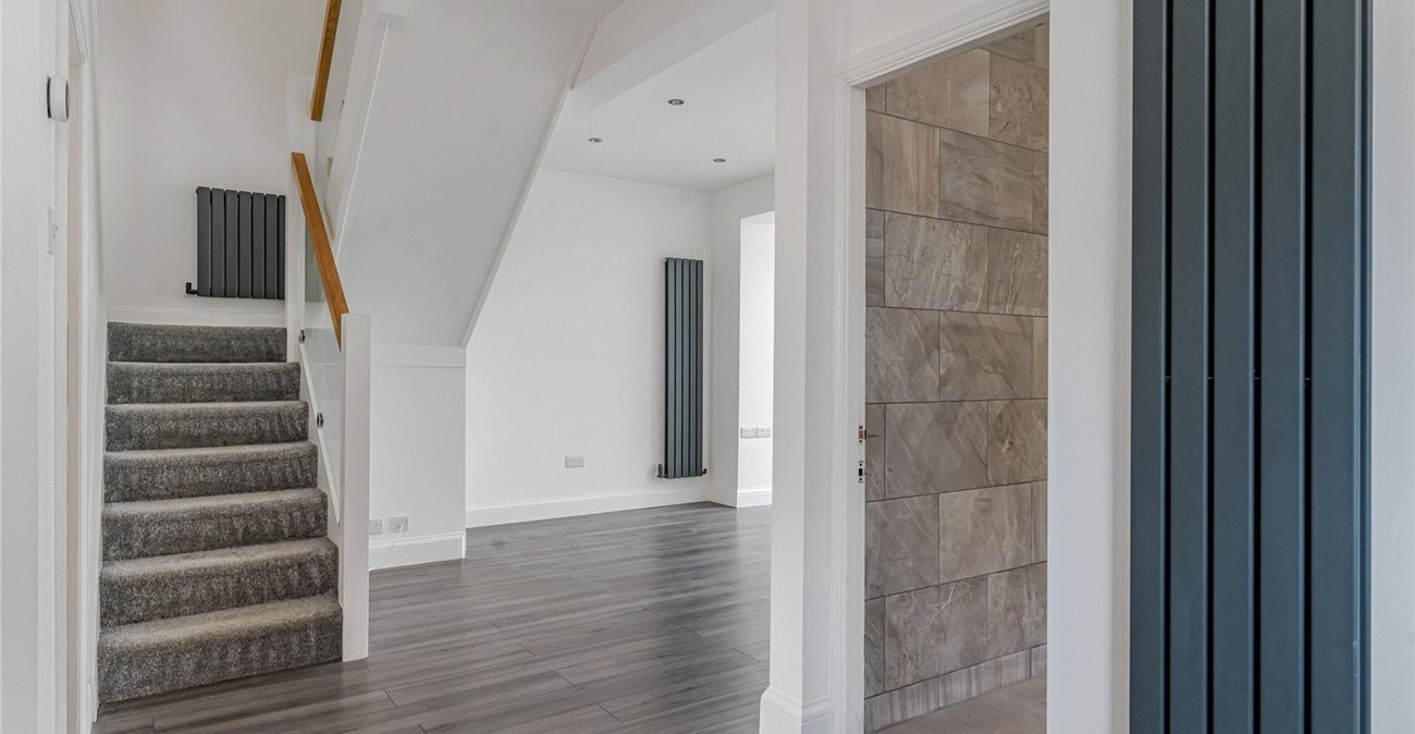 5 bedroom house for sale in Welling | Robinson Jackson