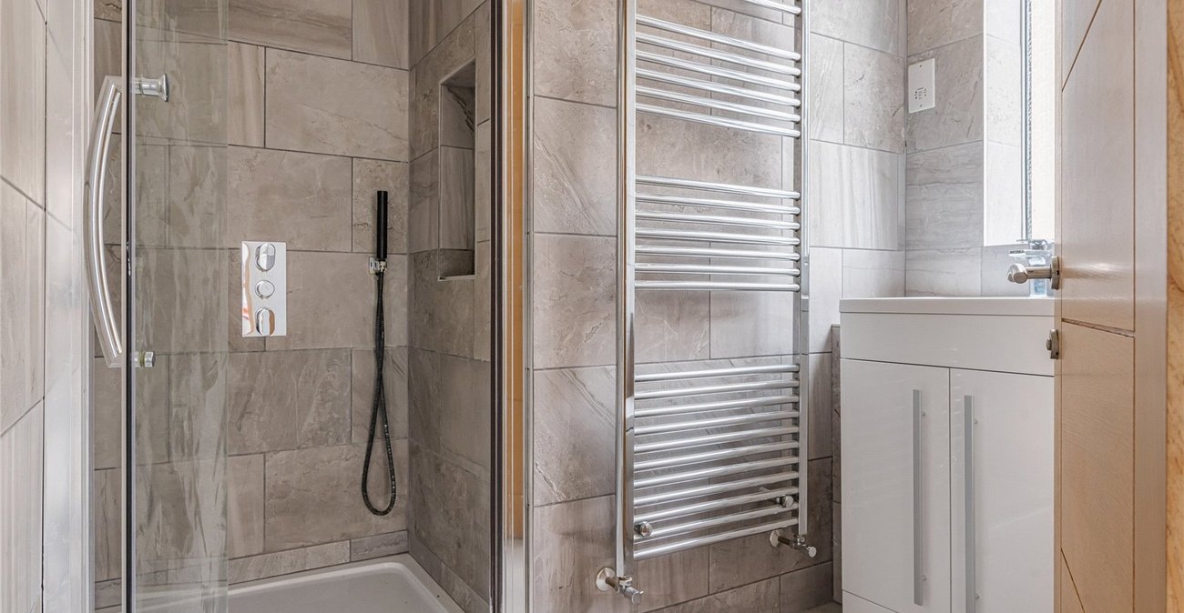 5 bedroom house for sale in Welling | Robinson Jackson