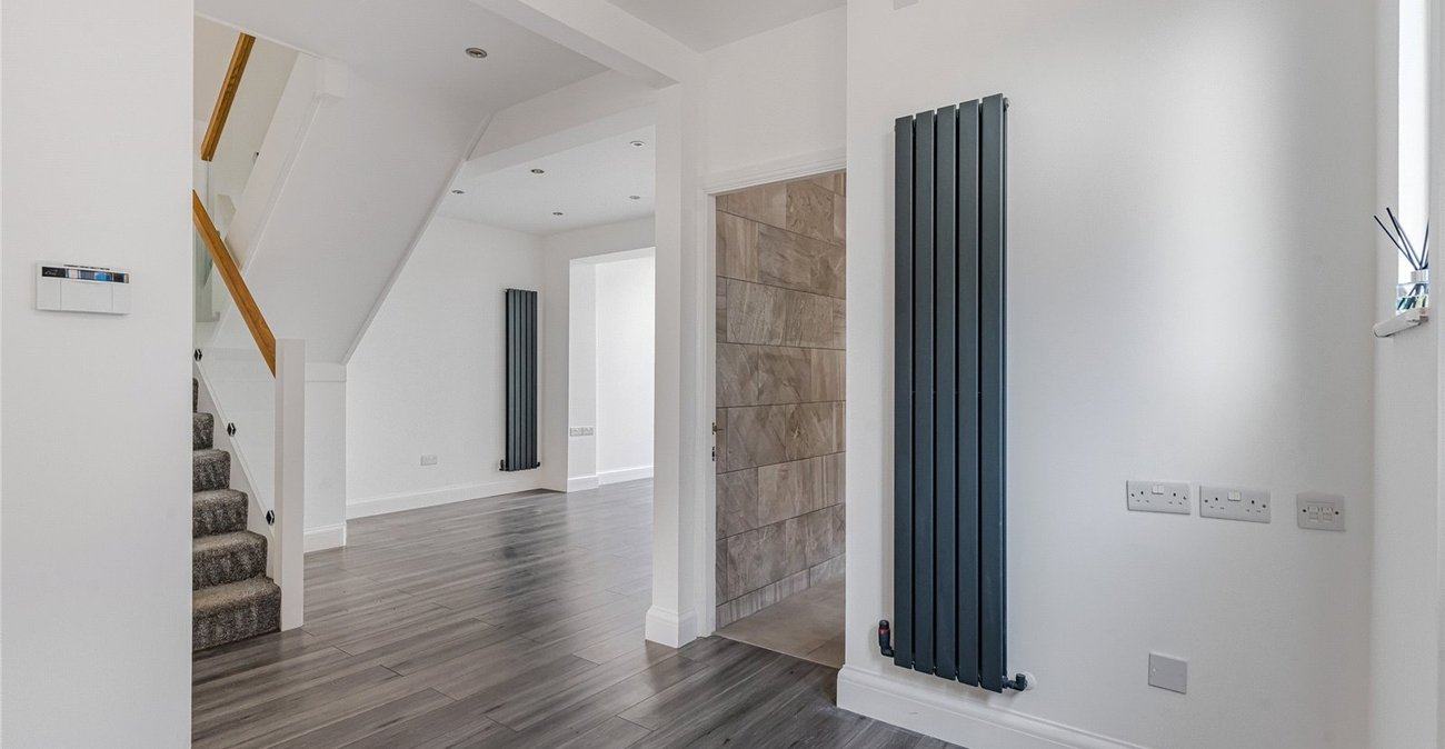 5 bedroom house for sale in Welling | Robinson Jackson