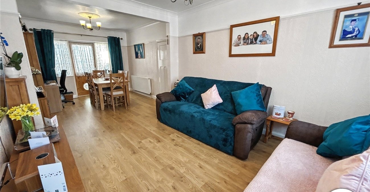 3 bedroom house for sale in Sidcup | Robinson Jackson