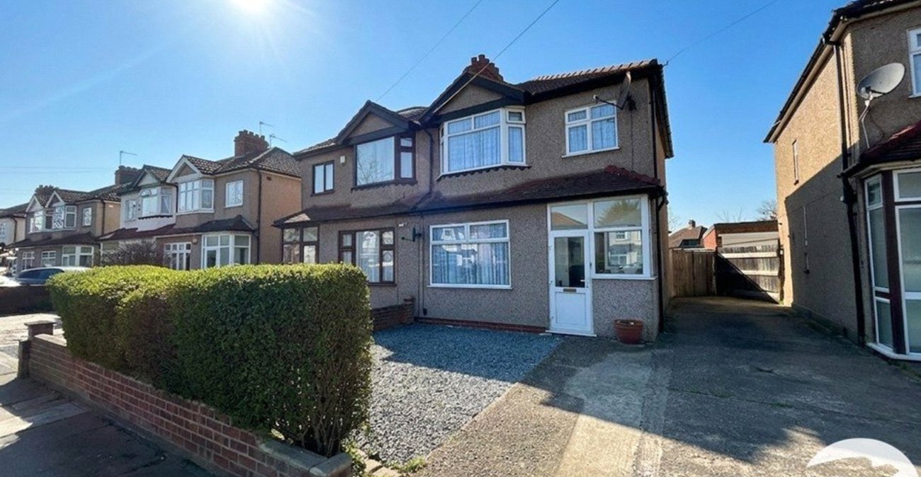 3 bedroom house for sale in Sidcup | Robinson Jackson