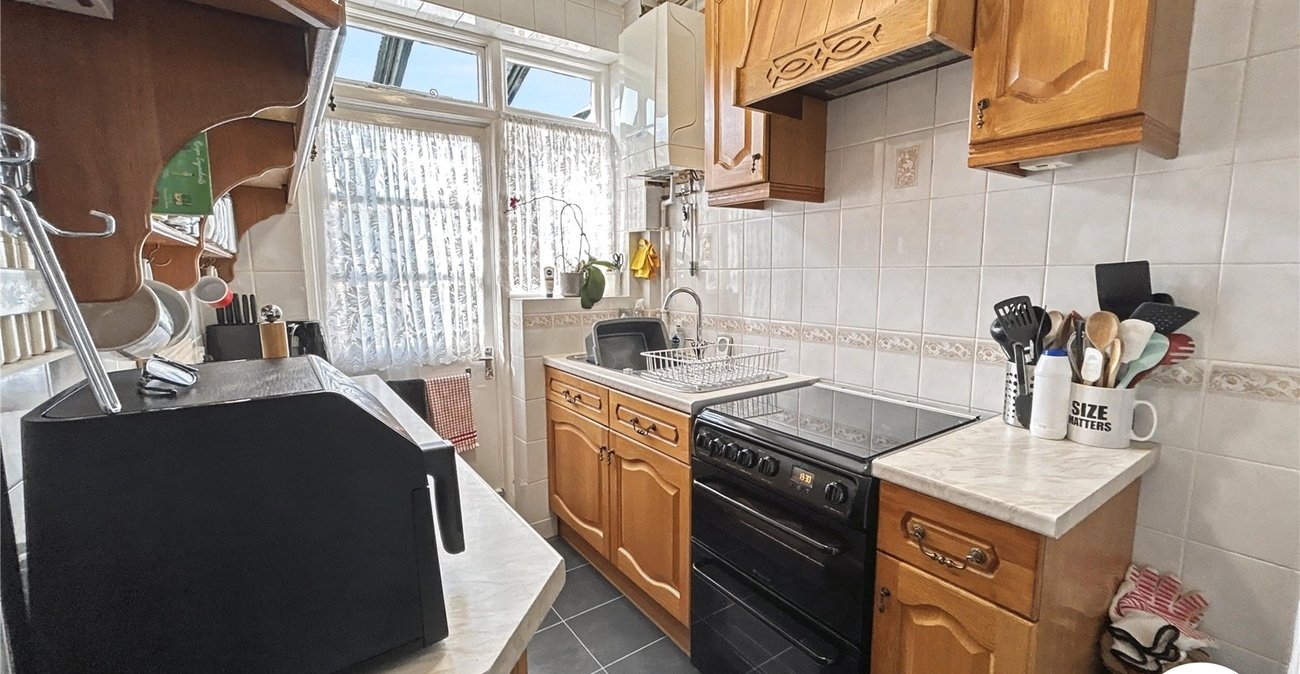 3 bedroom house for sale in Sidcup | Robinson Jackson