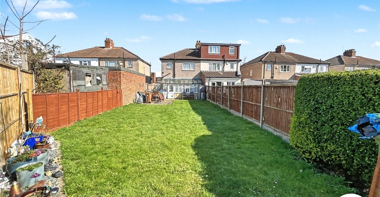 3 bedroom house for sale in Sidcup | Robinson Jackson