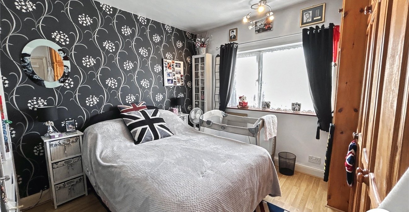 3 bedroom house for sale in Sidcup | Robinson Jackson