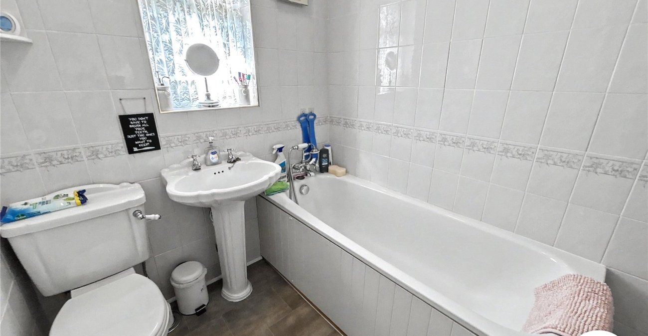 3 bedroom house for sale in Sidcup | Robinson Jackson