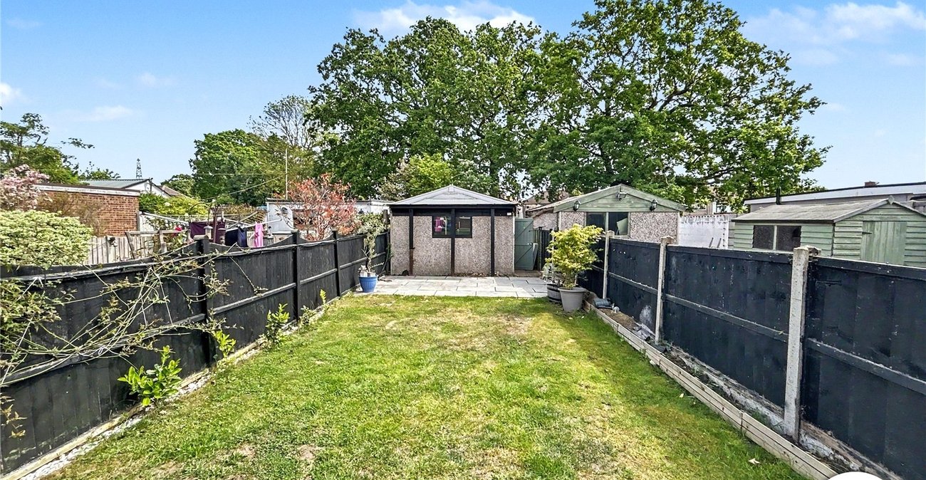 3 bedroom house for sale in Sidcup | Robinson Jackson