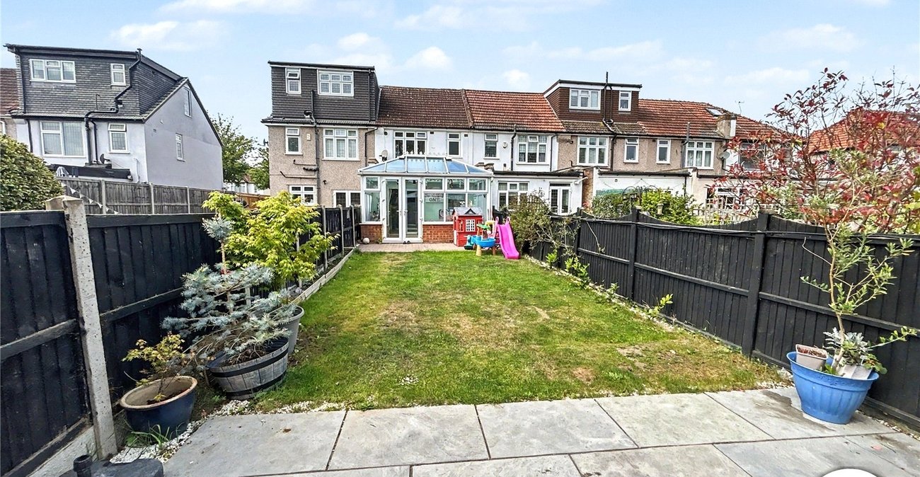 3 bedroom house for sale in Sidcup | Robinson Jackson