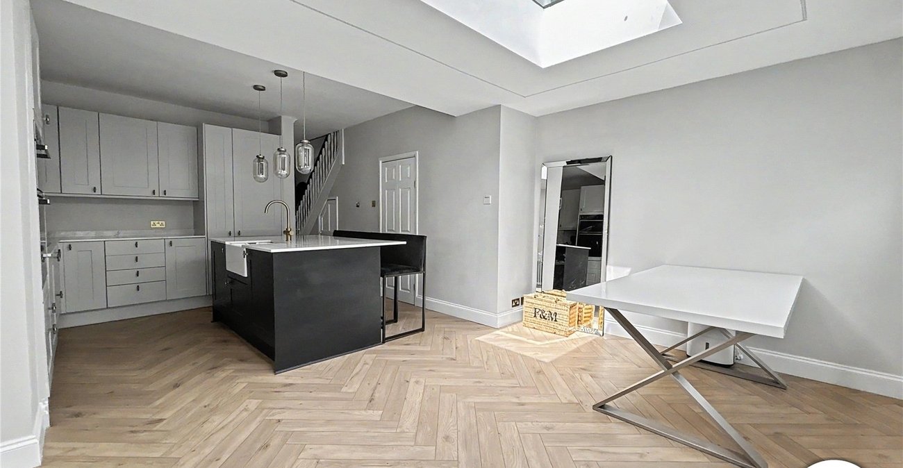 3 bedroom house for sale in Sidcup | Robinson Jackson