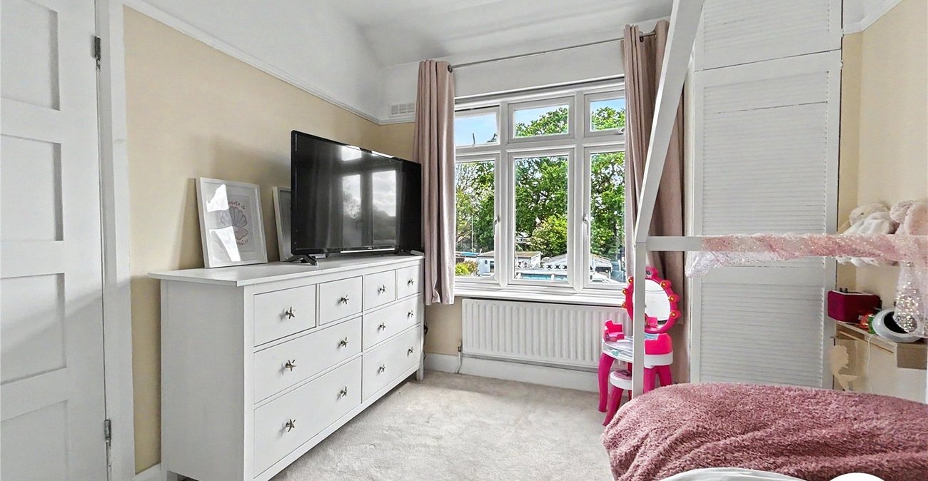 3 bedroom house for sale in Sidcup | Robinson Jackson