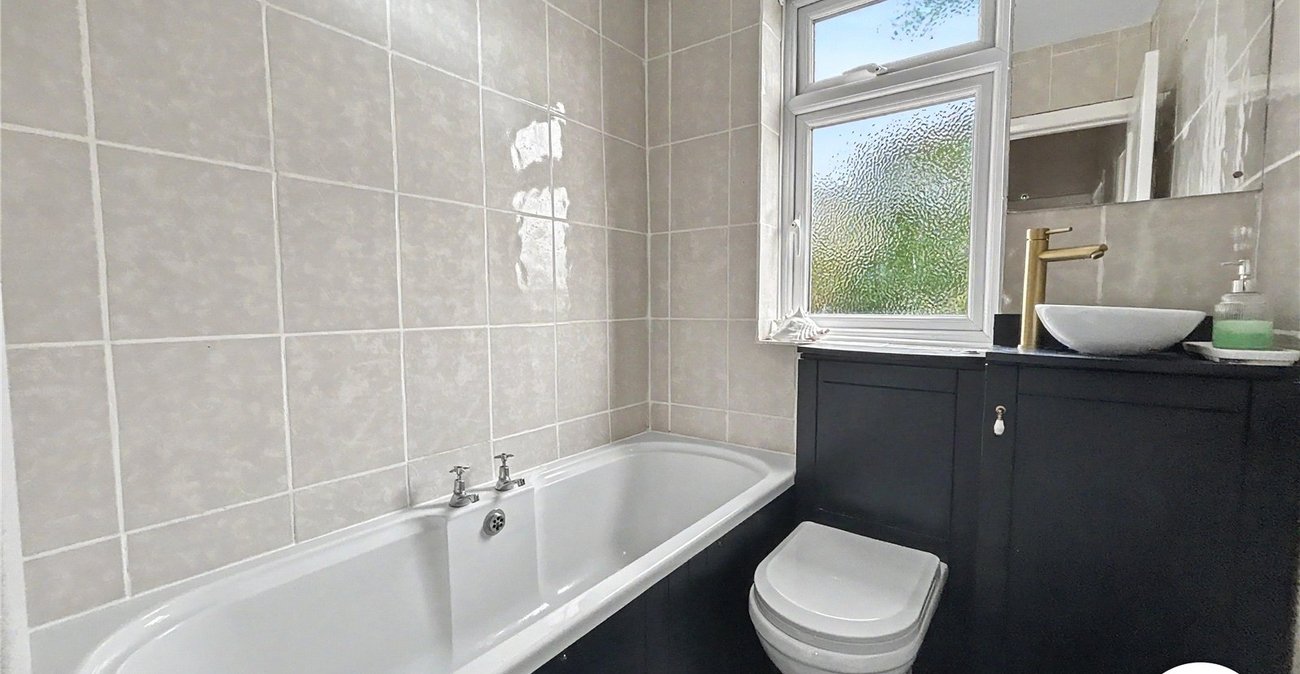 3 bedroom house for sale in Sidcup | Robinson Jackson