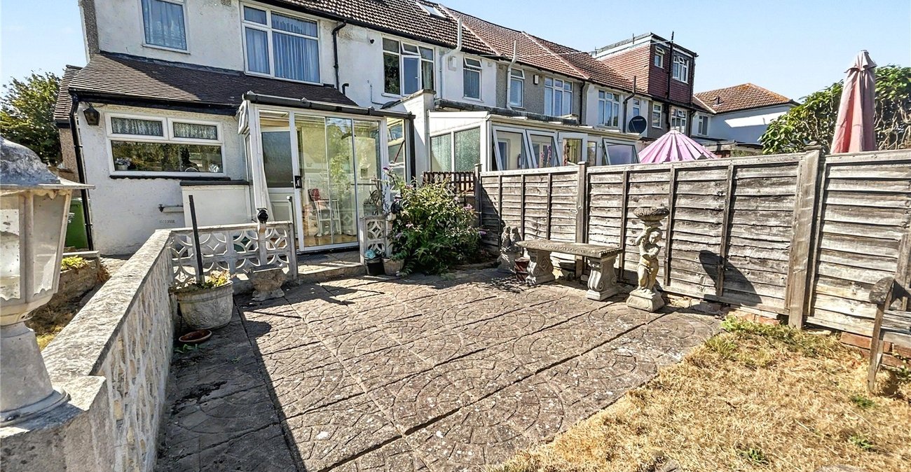 3 bedroom house for sale in Sidcup | Robinson Jackson