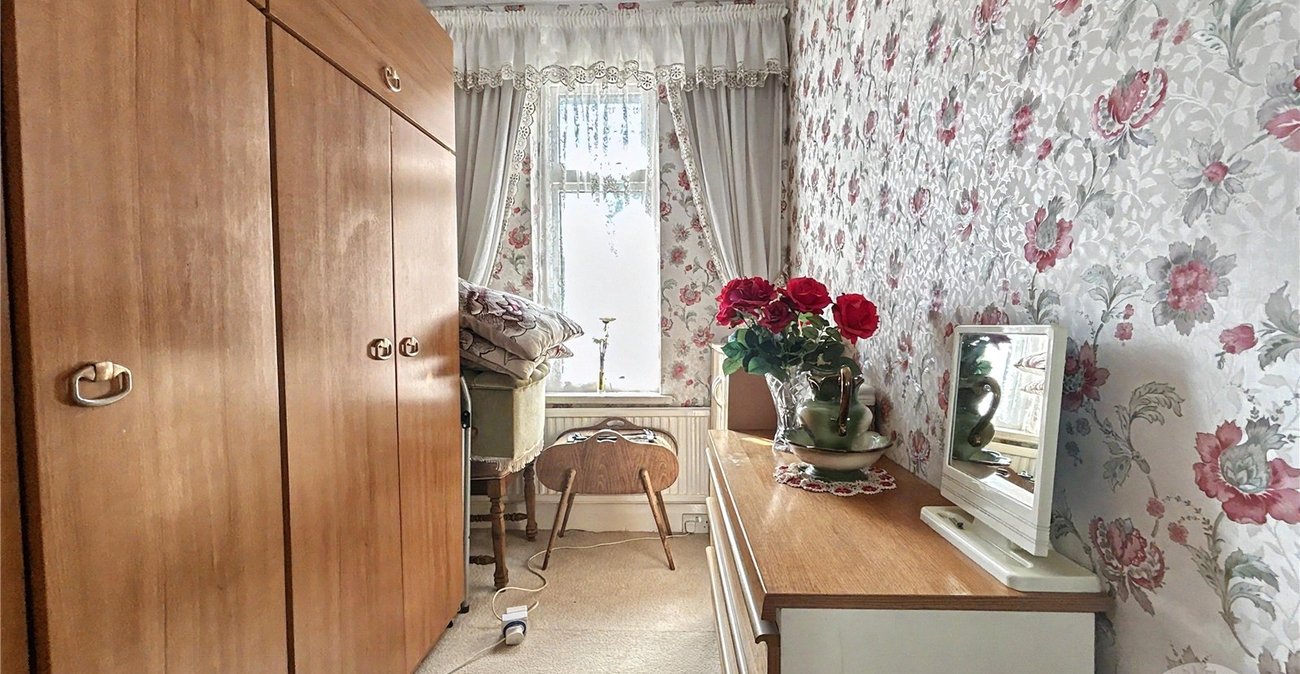 3 bedroom house for sale in Sidcup | Robinson Jackson
