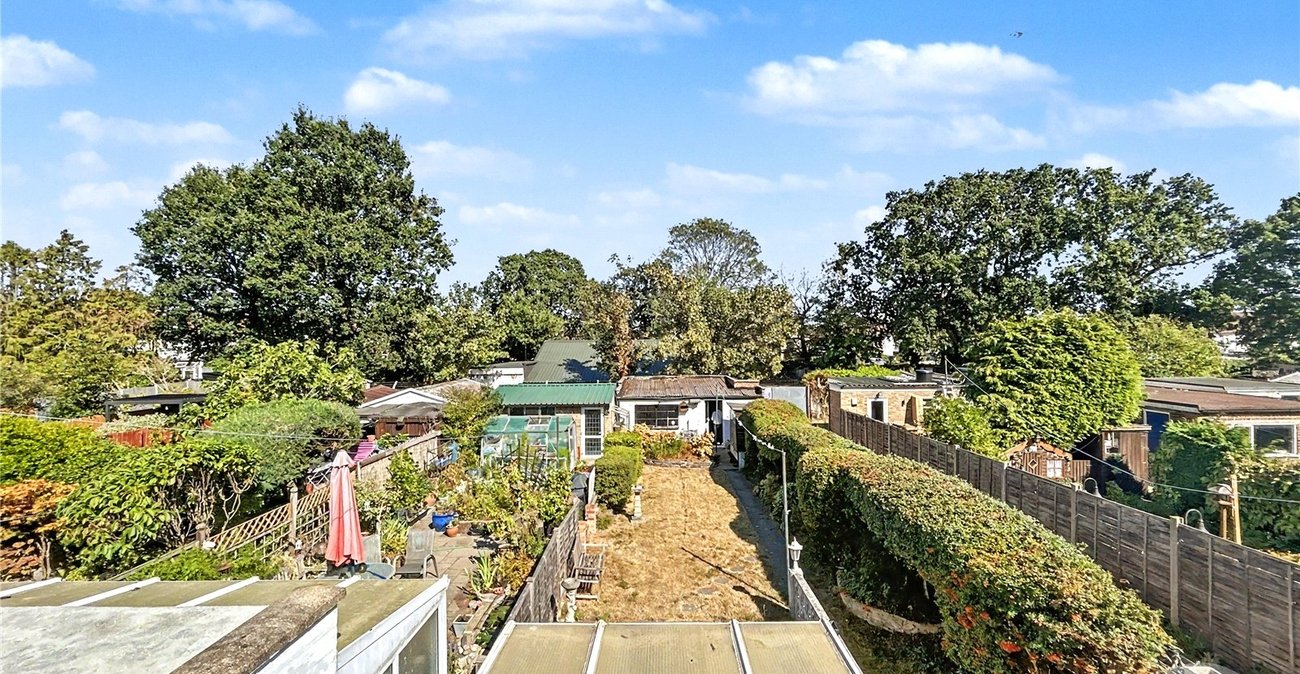3 bedroom house for sale in Sidcup | Robinson Jackson
