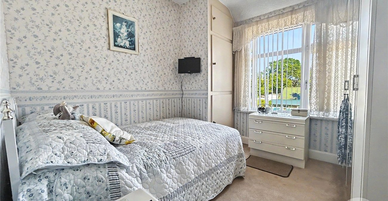 3 bedroom house for sale in Sidcup | Robinson Jackson