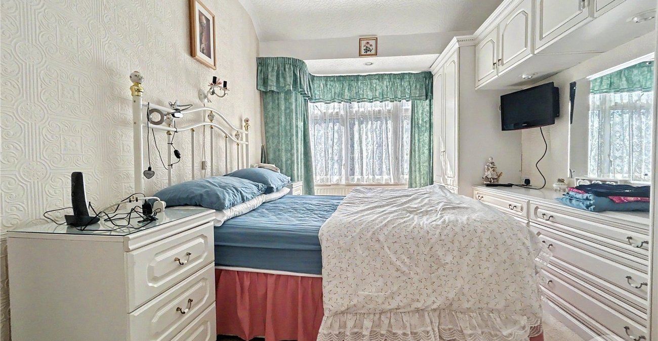 3 bedroom house for sale in Sidcup | Robinson Jackson