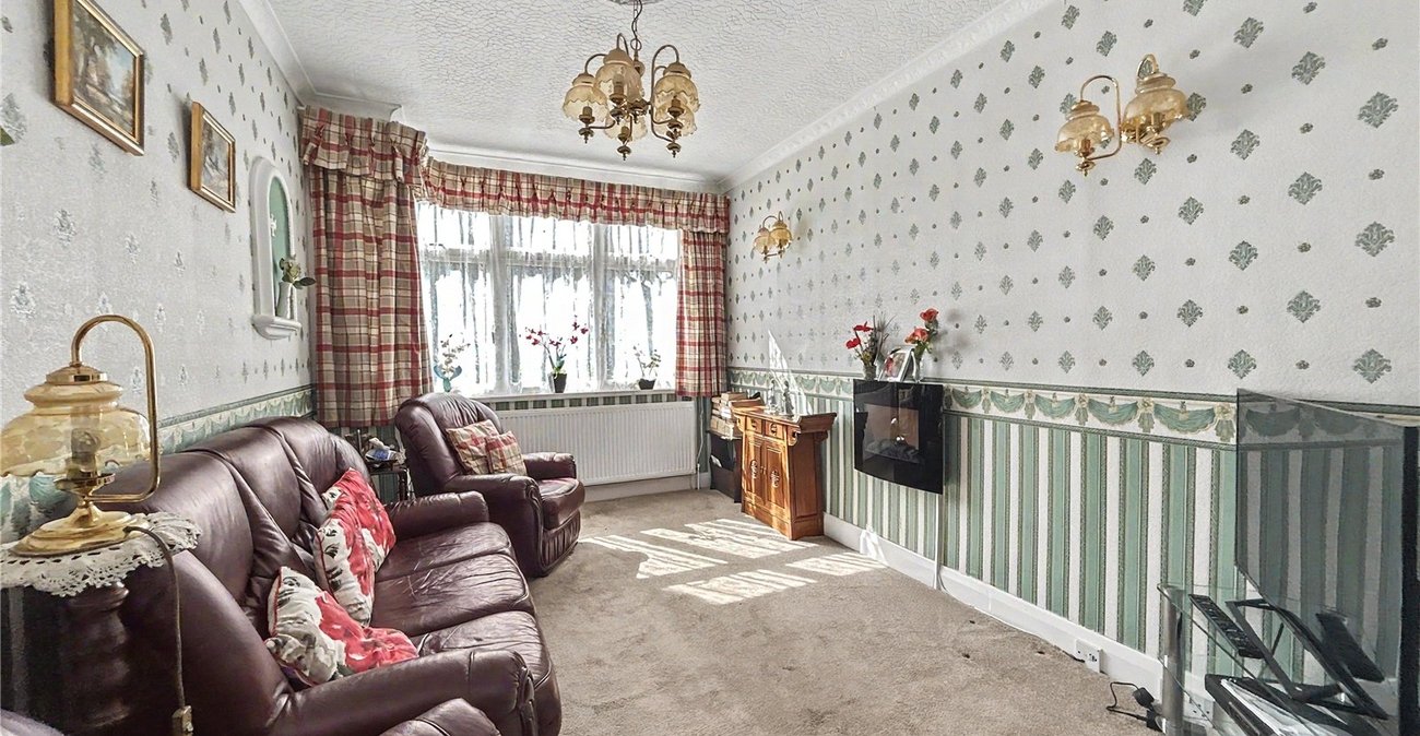3 bedroom house for sale in Sidcup | Robinson Jackson