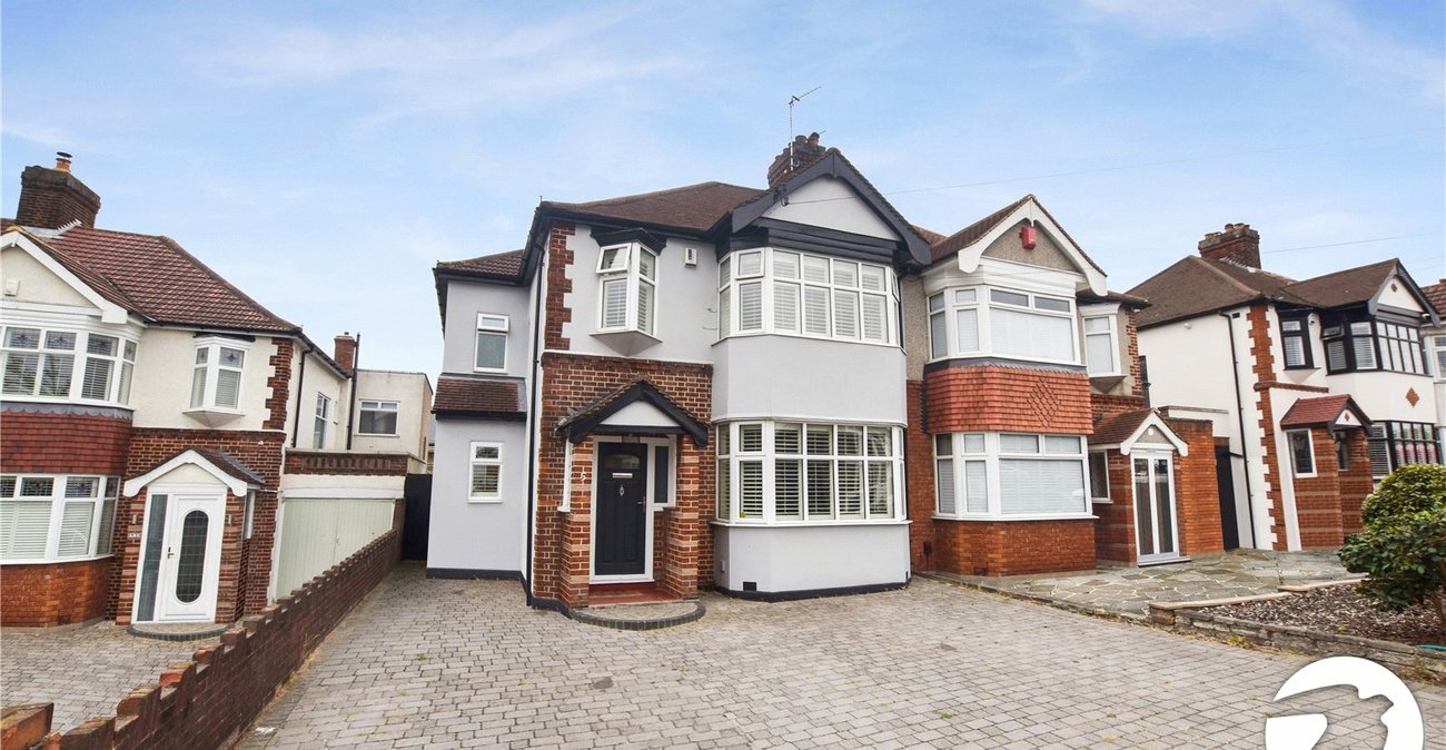 4 bedroom house for sale in Bexley | Robinson Jackson