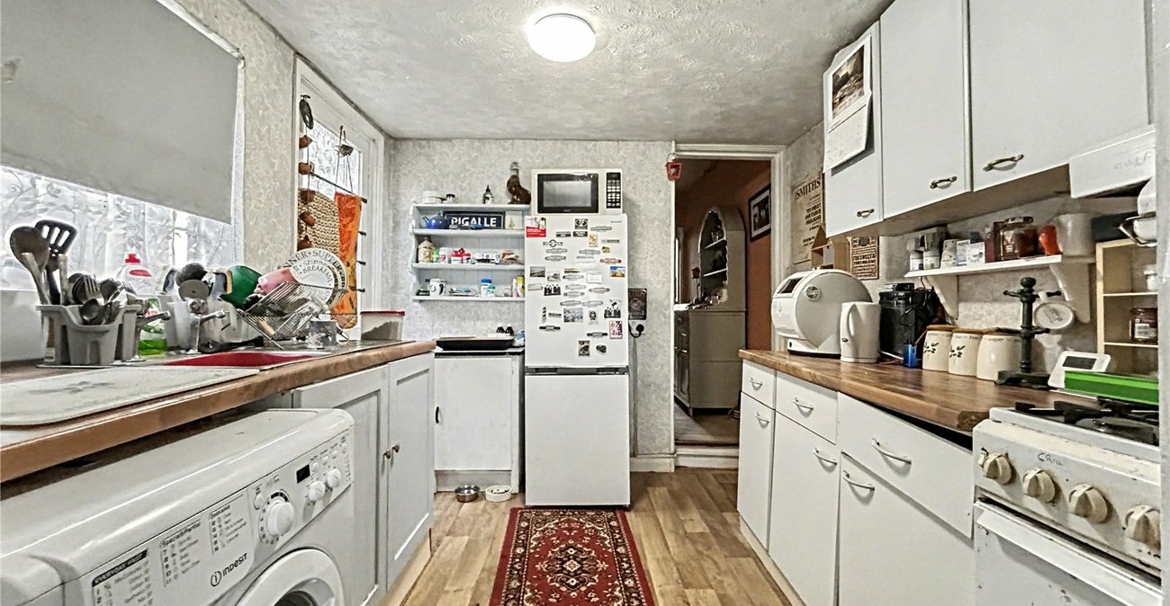 3 bedroom house for sale in Gillingham | Robinson Michael & Jackson