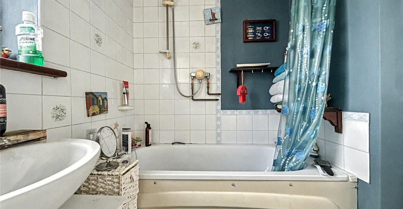 3 bedroom house for sale in Gillingham | Robinson Michael & Jackson