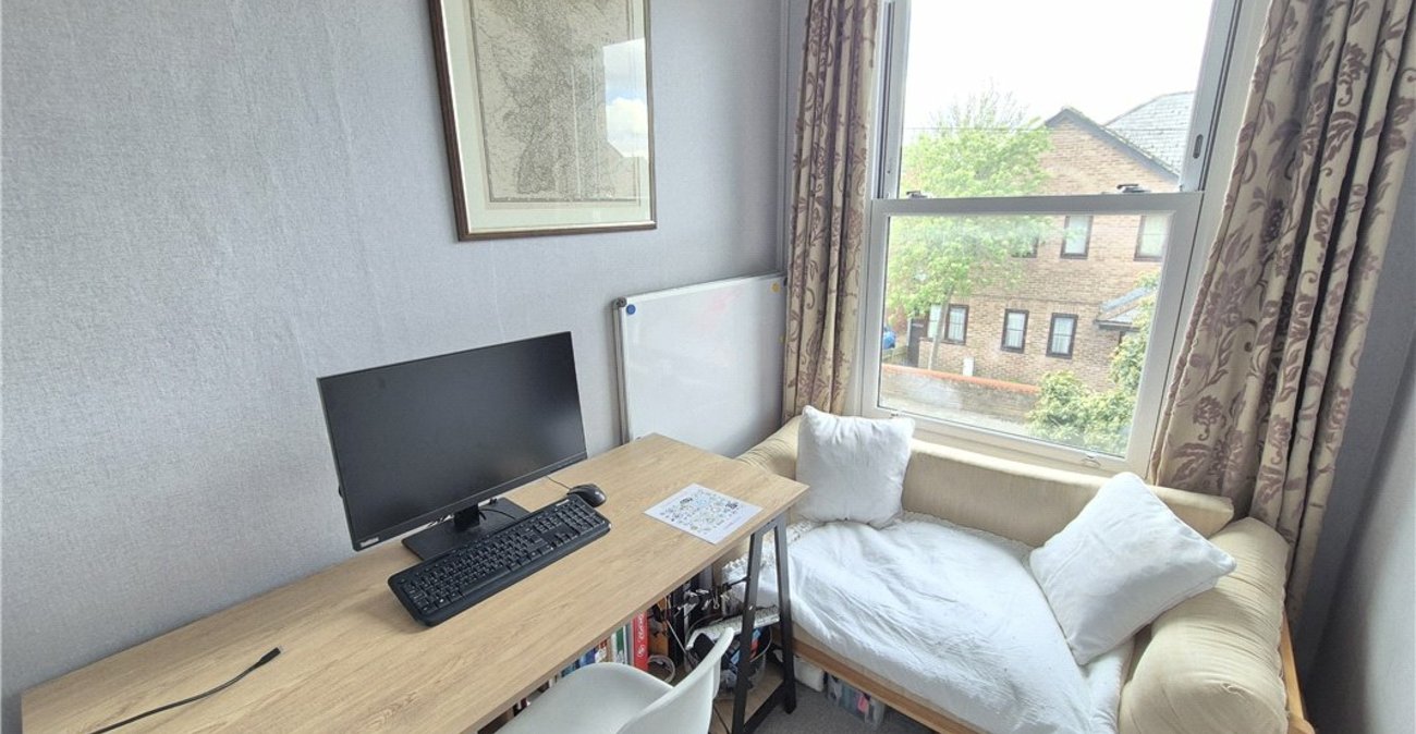 3 bedroom house for sale in Orpington | Robinson Jackson