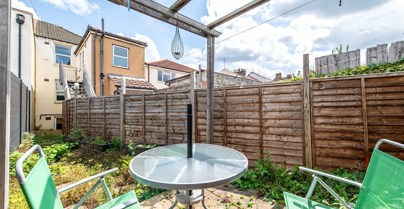 4 bedroom house for sale in Gravesend | Robinson Michael & Jackson