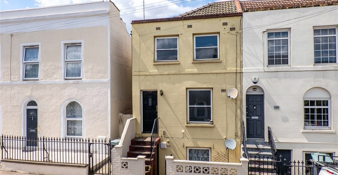 4 bedroom house for sale in Gravesend | Robinson Michael & Jackson