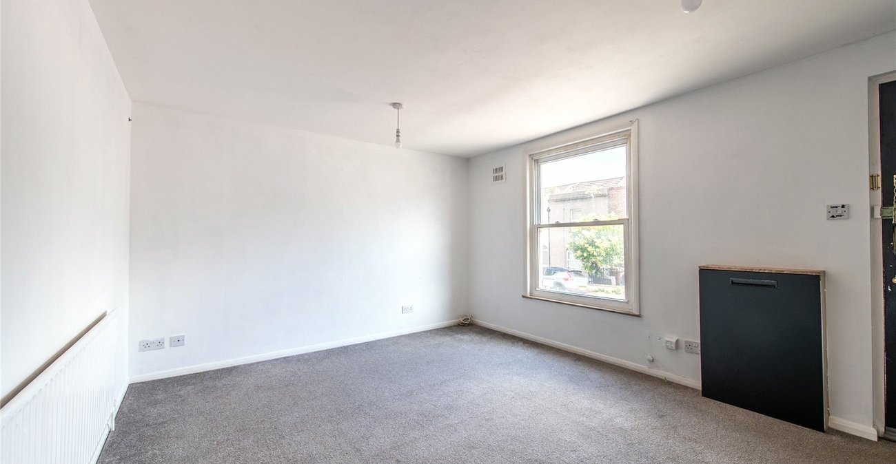 4 bedroom house for sale in Gravesend | Robinson Michael & Jackson