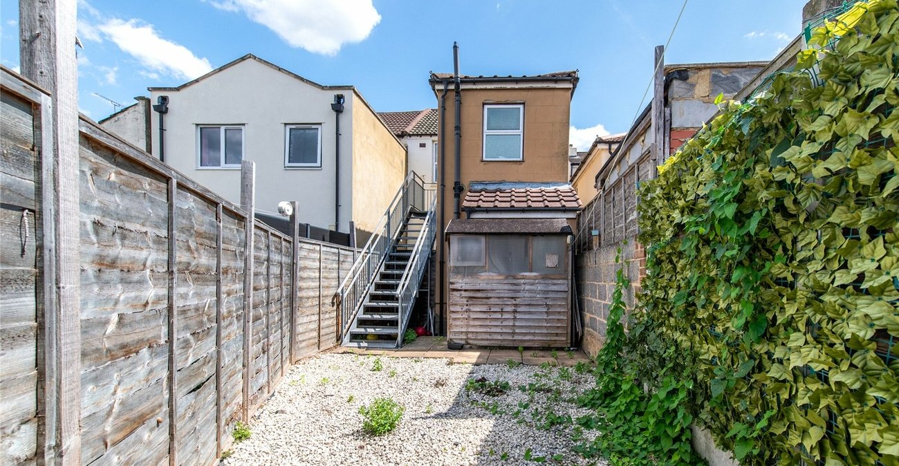 4 bedroom house for sale in Gravesend | Robinson Michael & Jackson