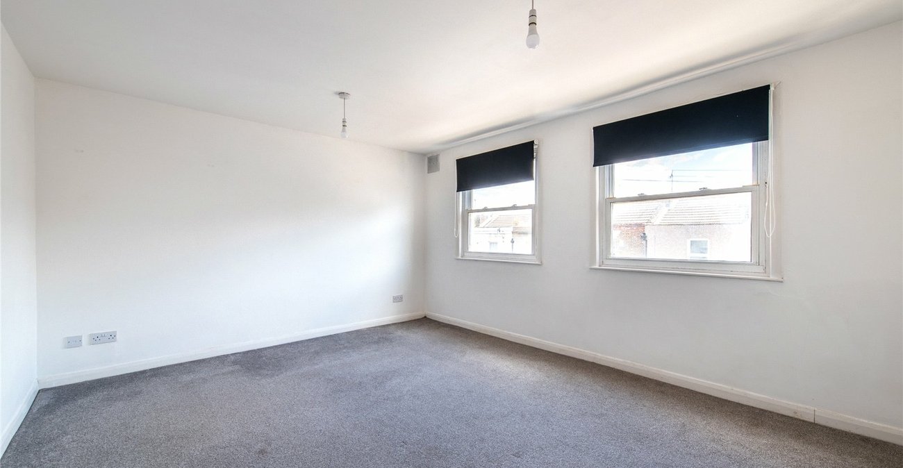 4 bedroom house for sale in Gravesend | Robinson Michael & Jackson