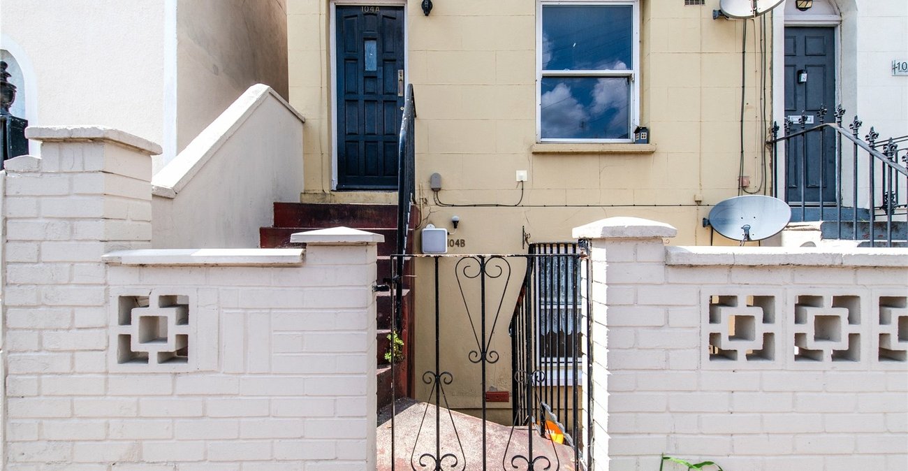 4 bedroom house for sale in Gravesend | Robinson Michael & Jackson