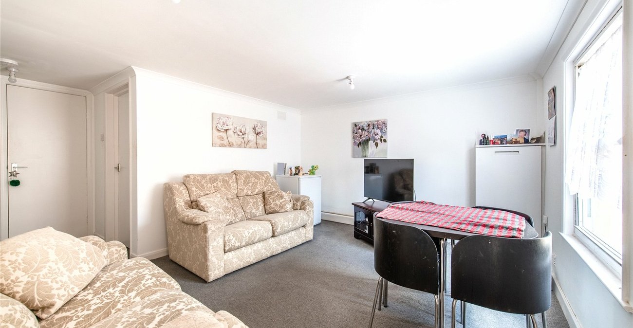 4 bedroom house for sale in Gravesend | Robinson Michael & Jackson