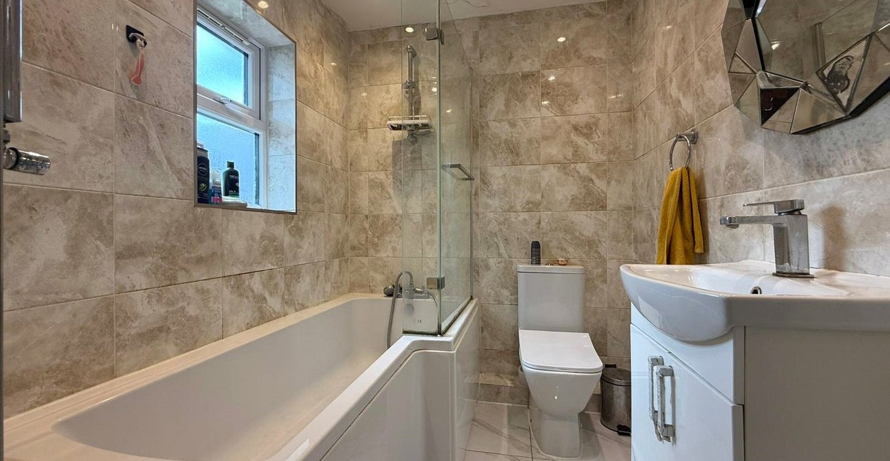 4 bedroom house for sale in Gravesend | Robinson Michael & Jackson