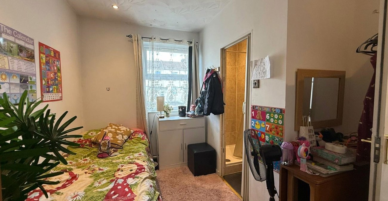 4 bedroom house for sale in Gravesend | Robinson Michael & Jackson