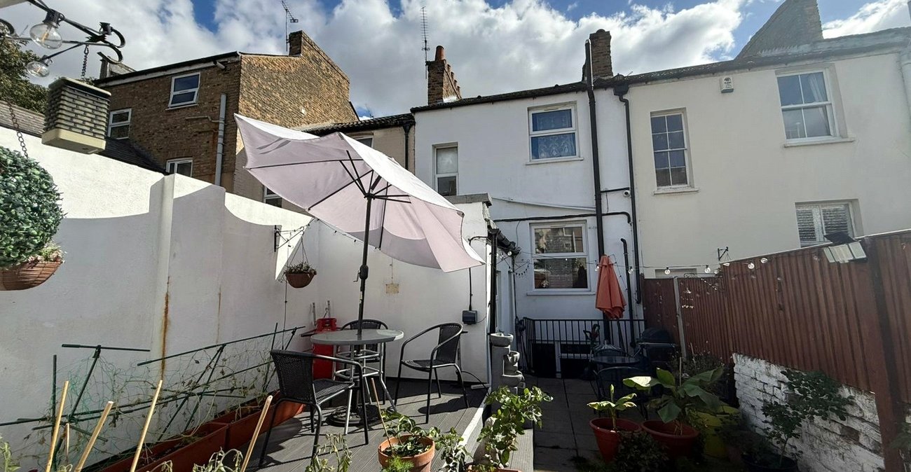 4 bedroom house for sale in Gravesend | Robinson Michael & Jackson