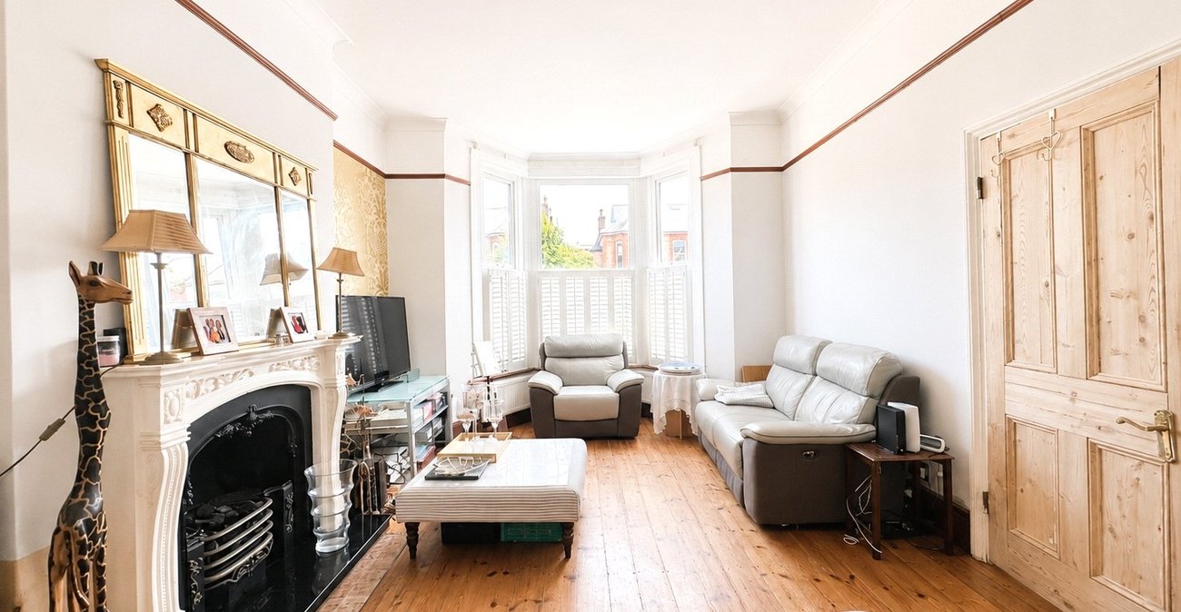 4 bedroom house for sale in London | Robinson Jackson