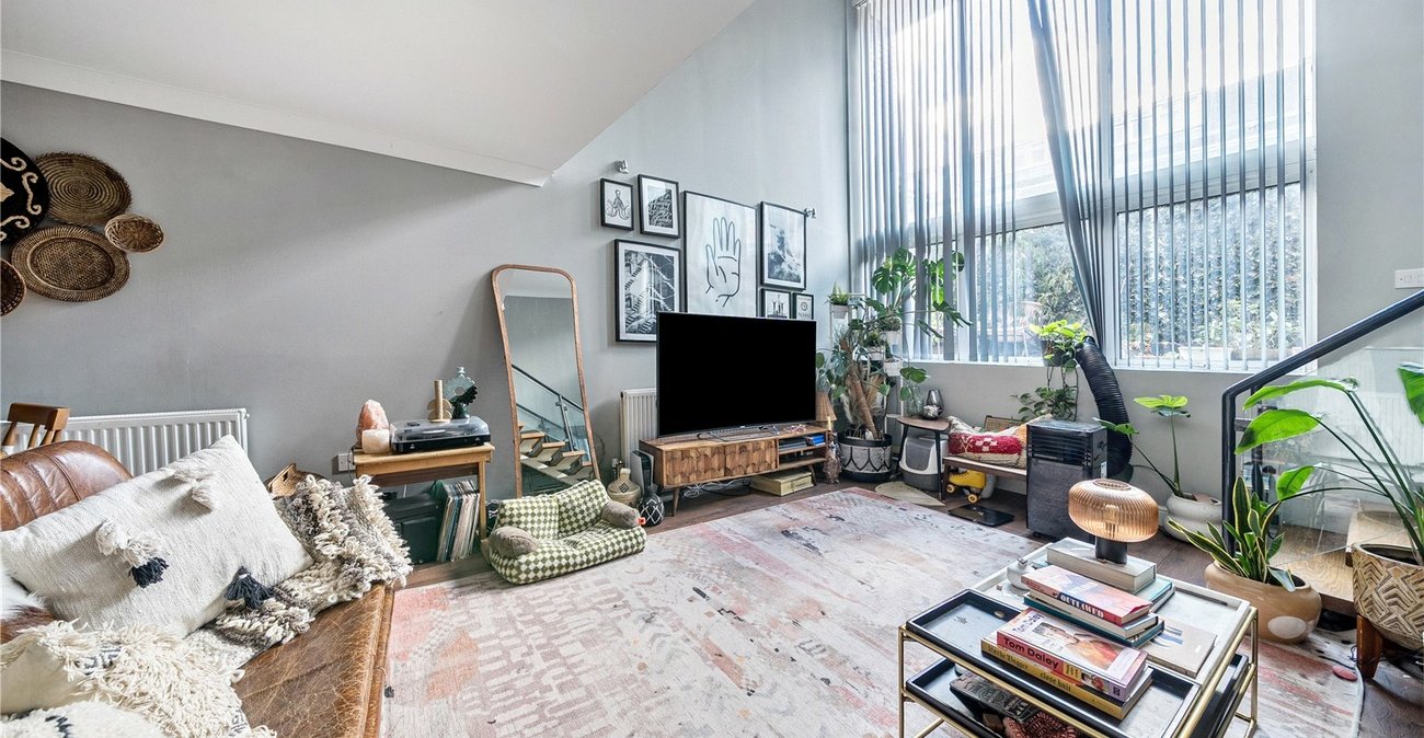 2 bedroom property for sale in  | Robinson Jackson