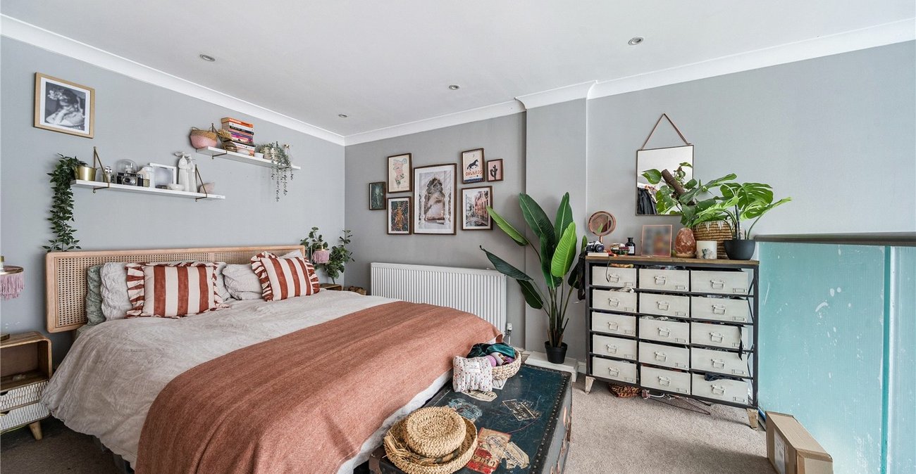 2 bedroom property for sale in  | Robinson Jackson