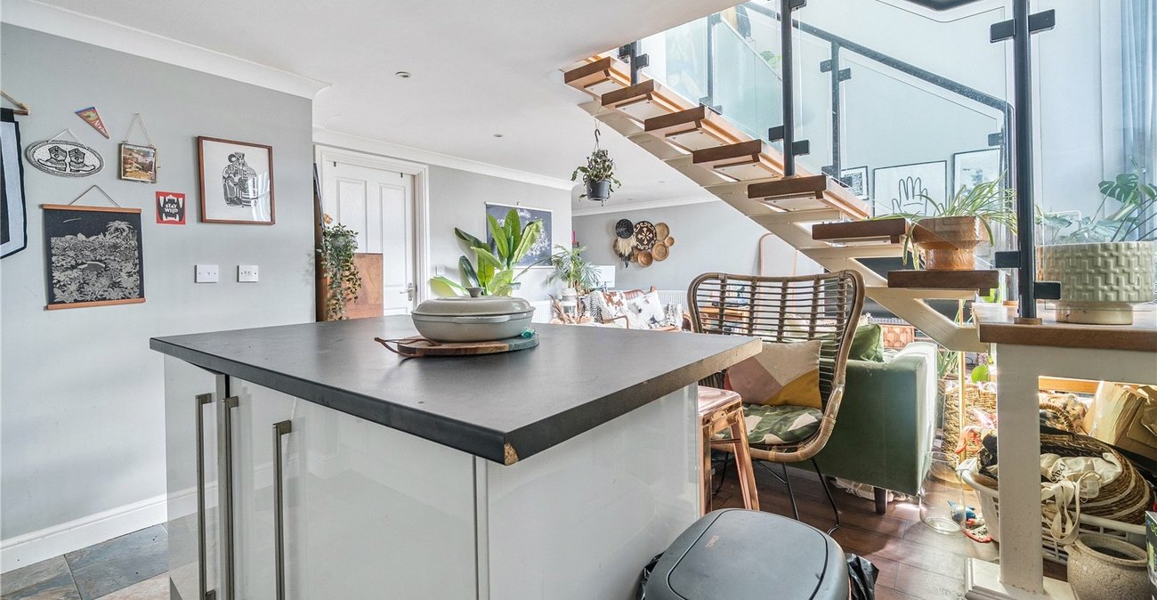 2 bedroom property for sale in  | Robinson Jackson