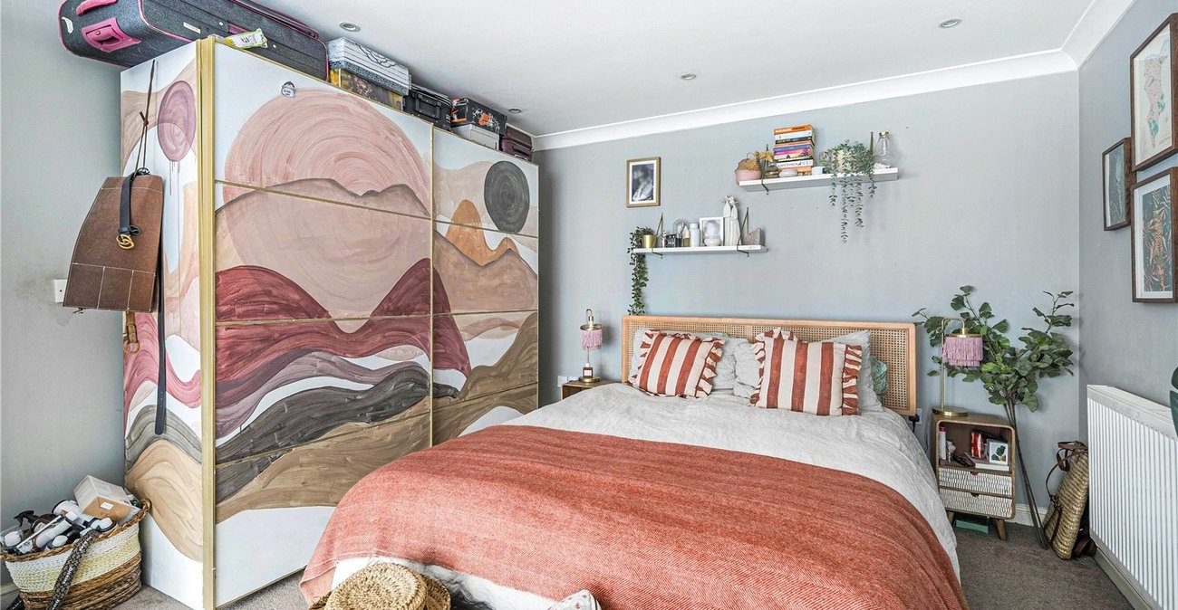 2 bedroom property for sale in Sydenham | Robinson Jackson