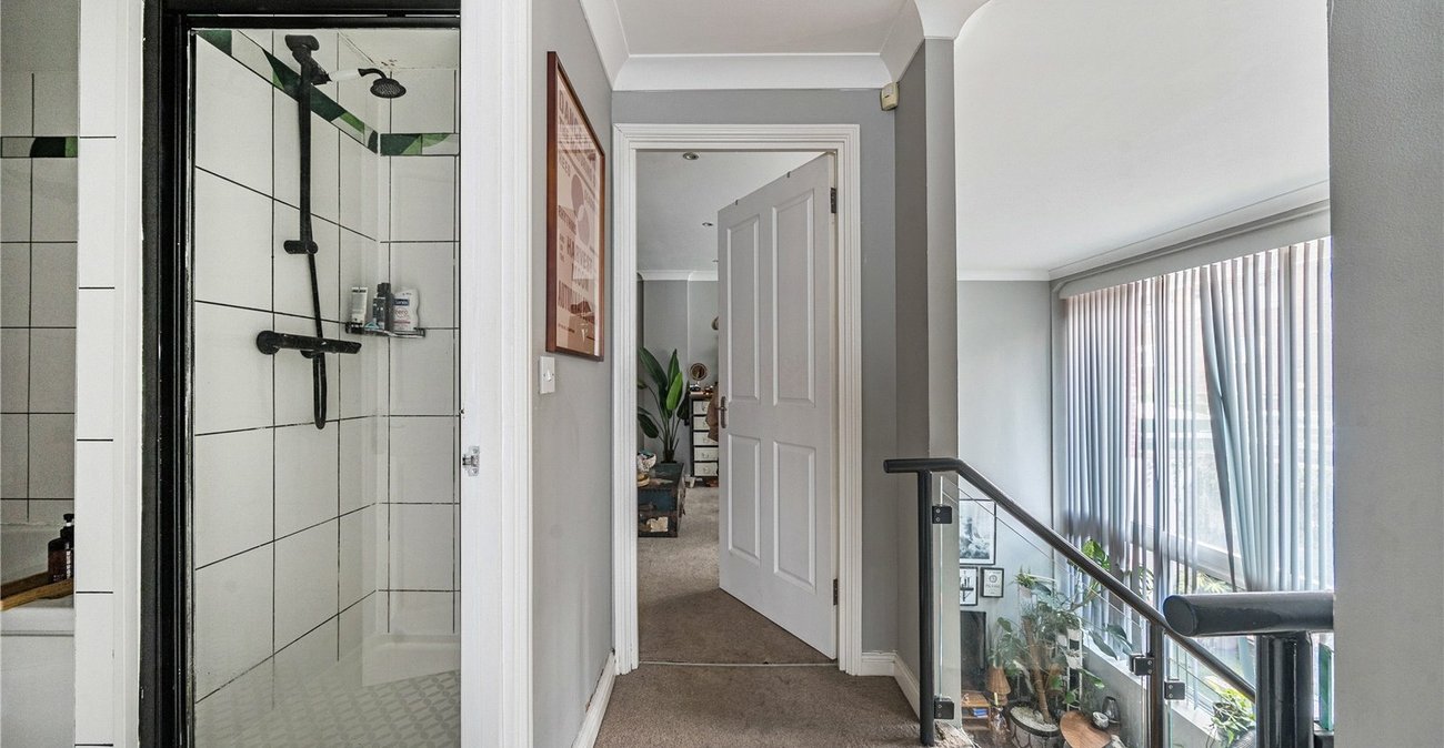 2 bedroom property for sale in Sydenham | Robinson Jackson