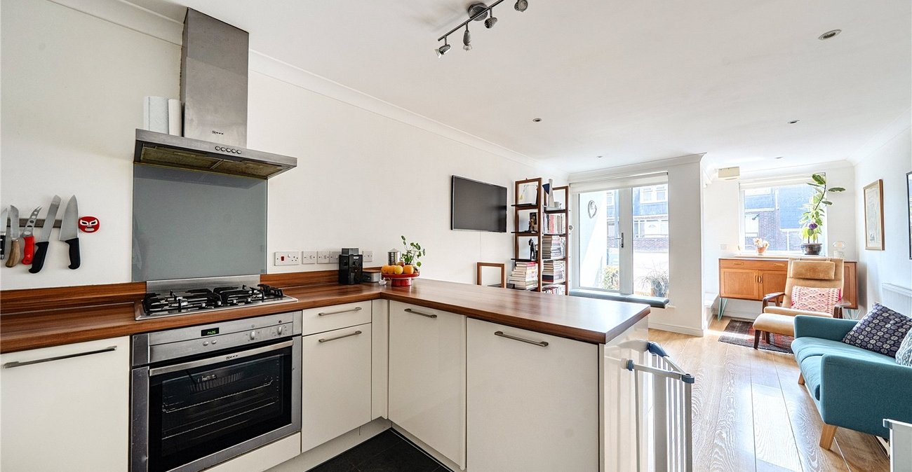 2 bedroom property for sale in Sydenham | Robinson Jackson